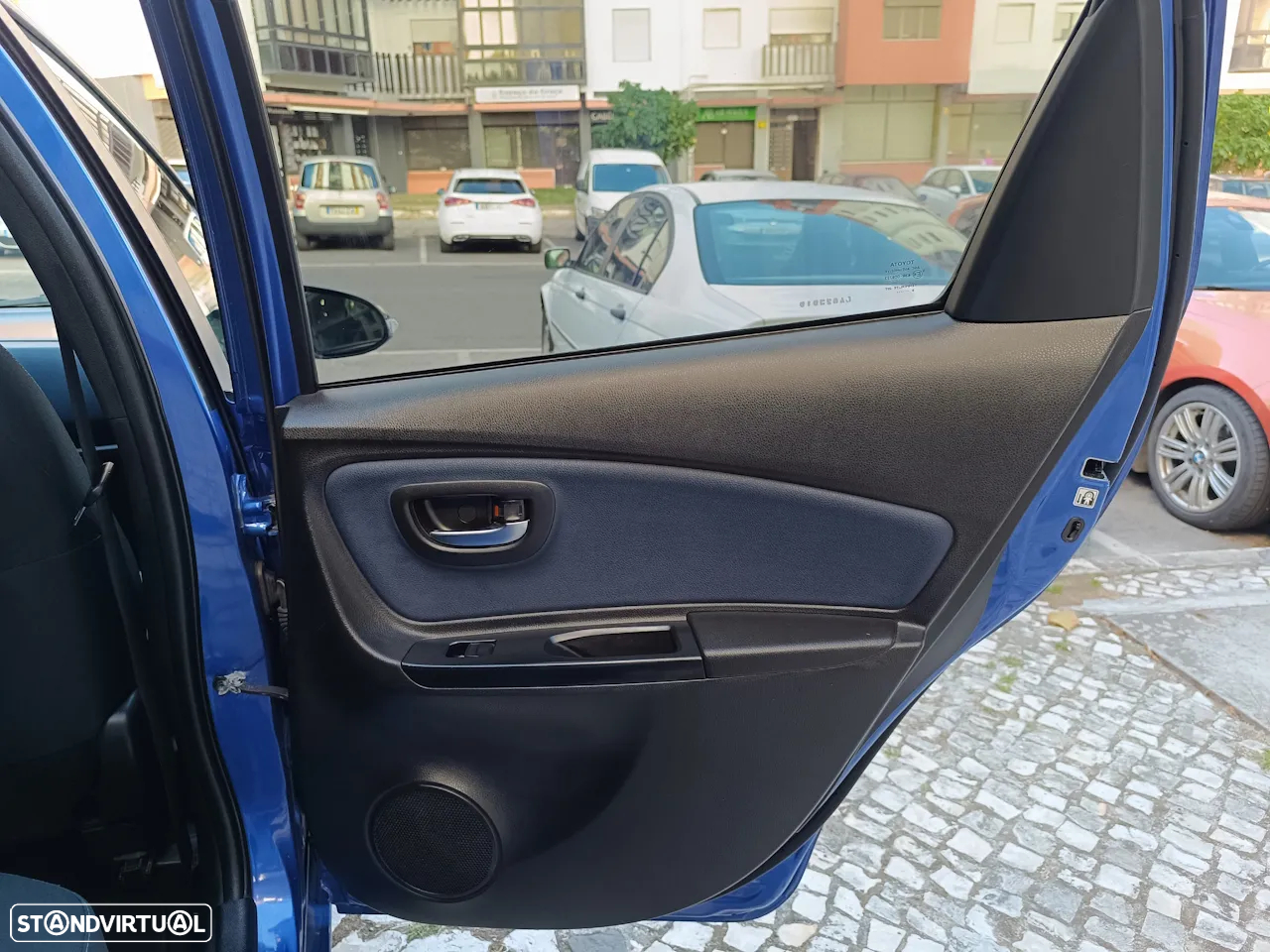 Toyota Yaris 1.5 HSD Square Collec.Blue - 31