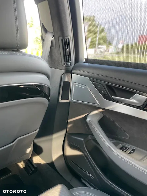 Audi A8 4.2 TDI Quattro - 13