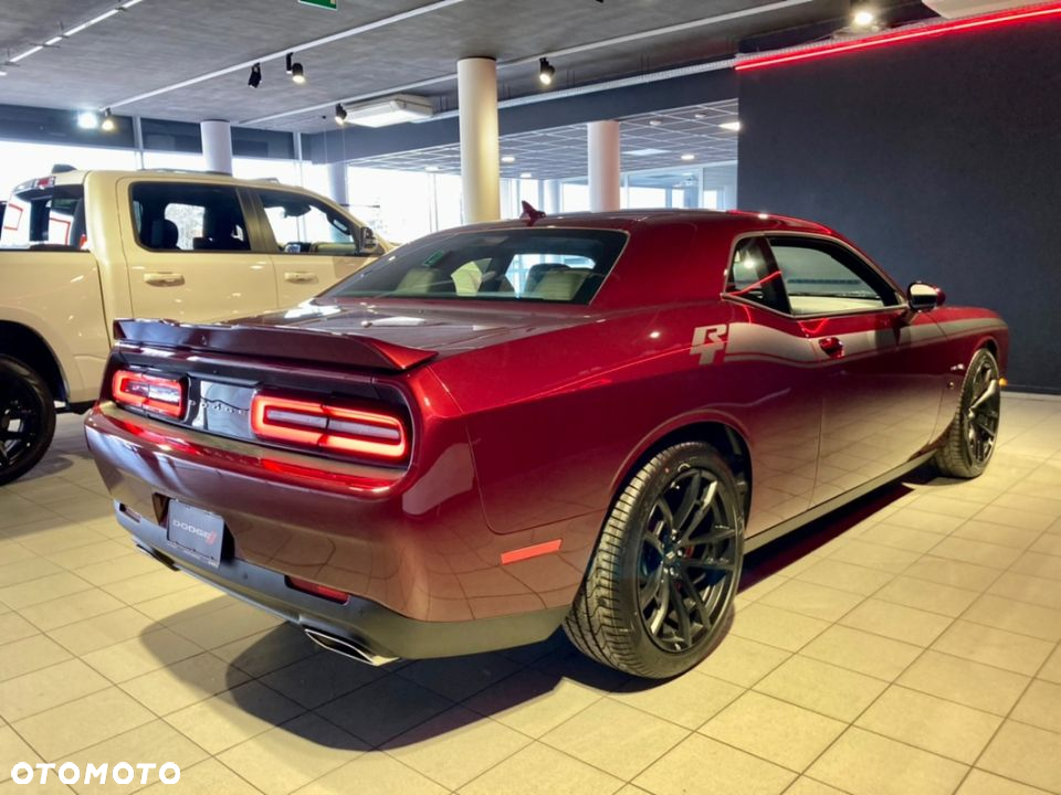 Dodge Challenger 5.7 R/T - 7