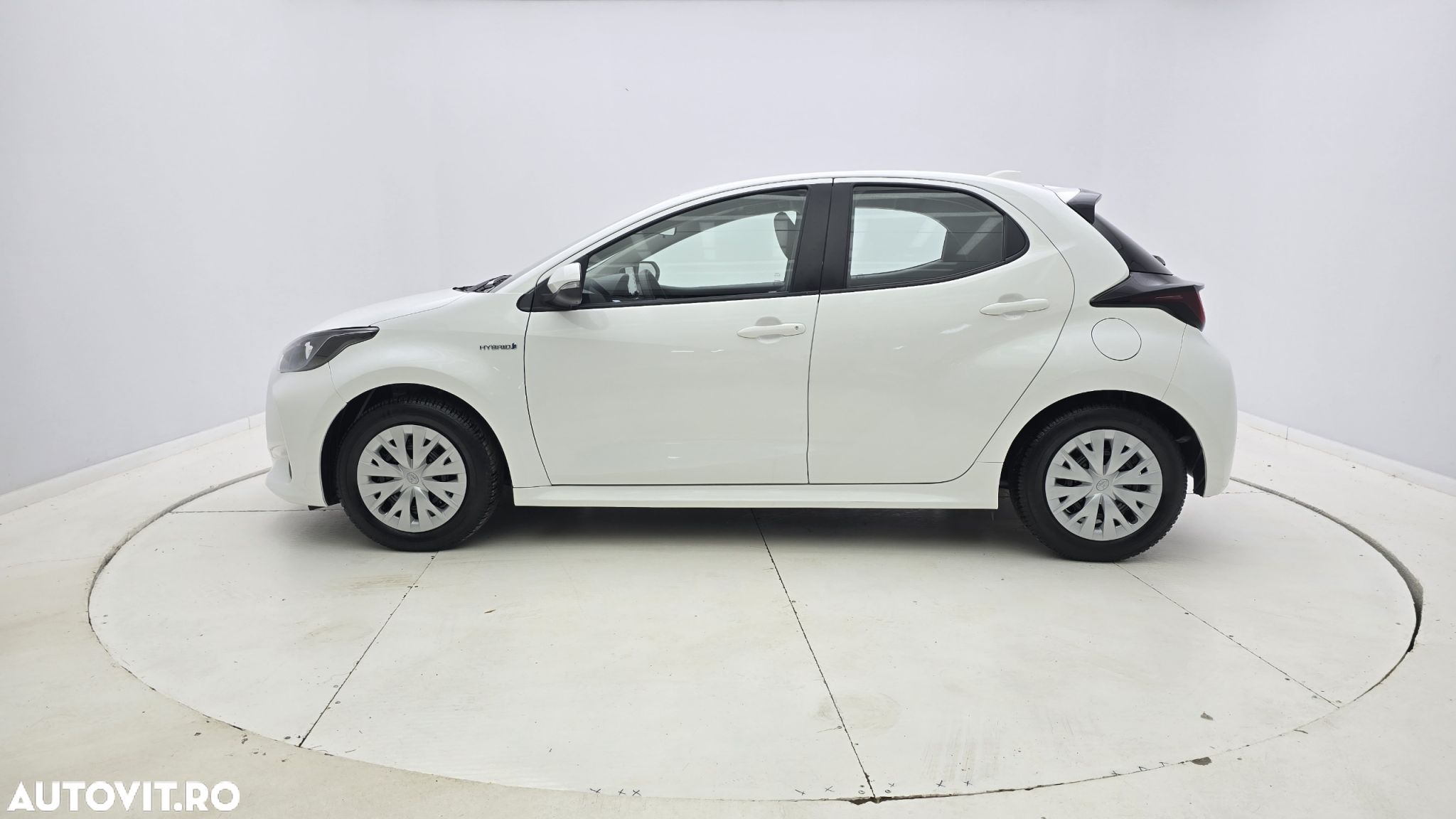 Toyota Yaris 1.5 VVT-i HSD Eco - 9
