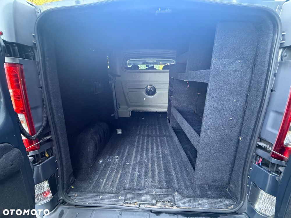 Renault Trafic - 23