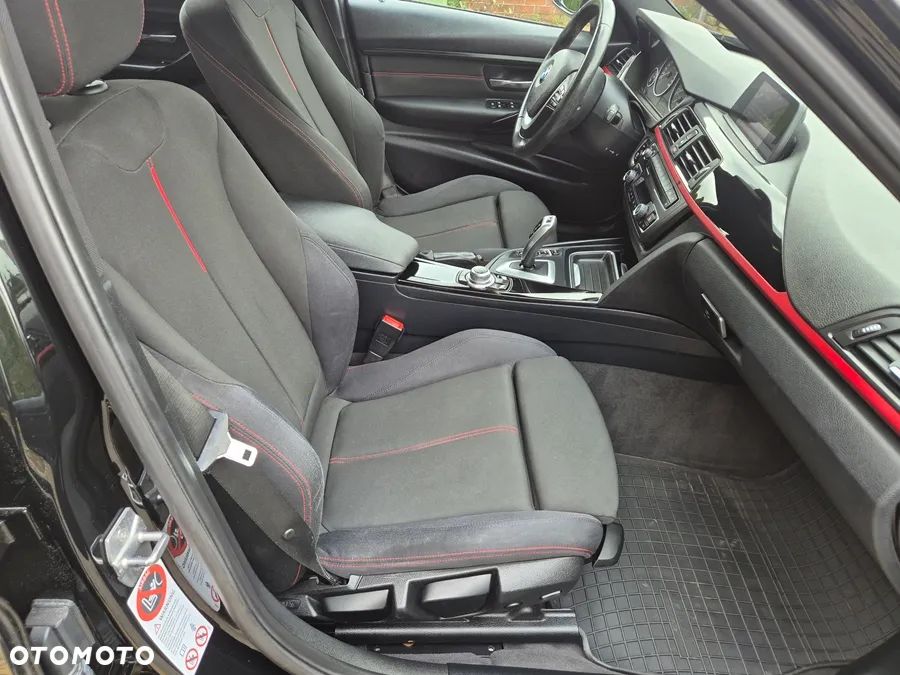 BMW Seria 3 320d xDrive - 22