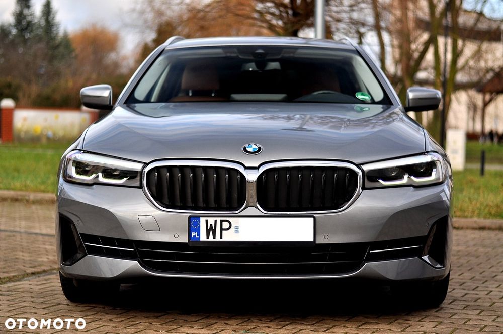 BMW Seria 5 520i - 10