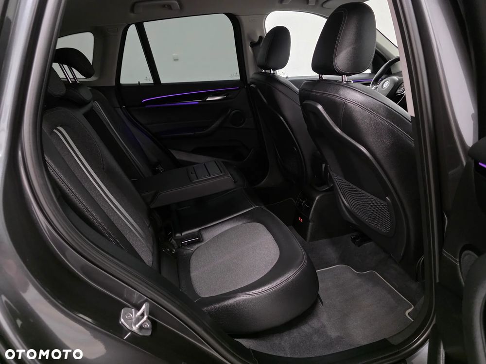 BMW X1 sDrive18d M Sport sport - 19