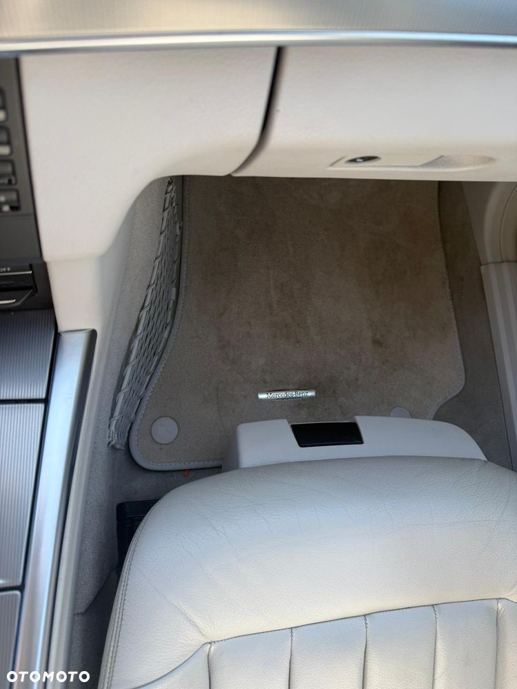 Mercedes-Benz Klasa E 300 BlueTEC 7G-TRONIC - 23