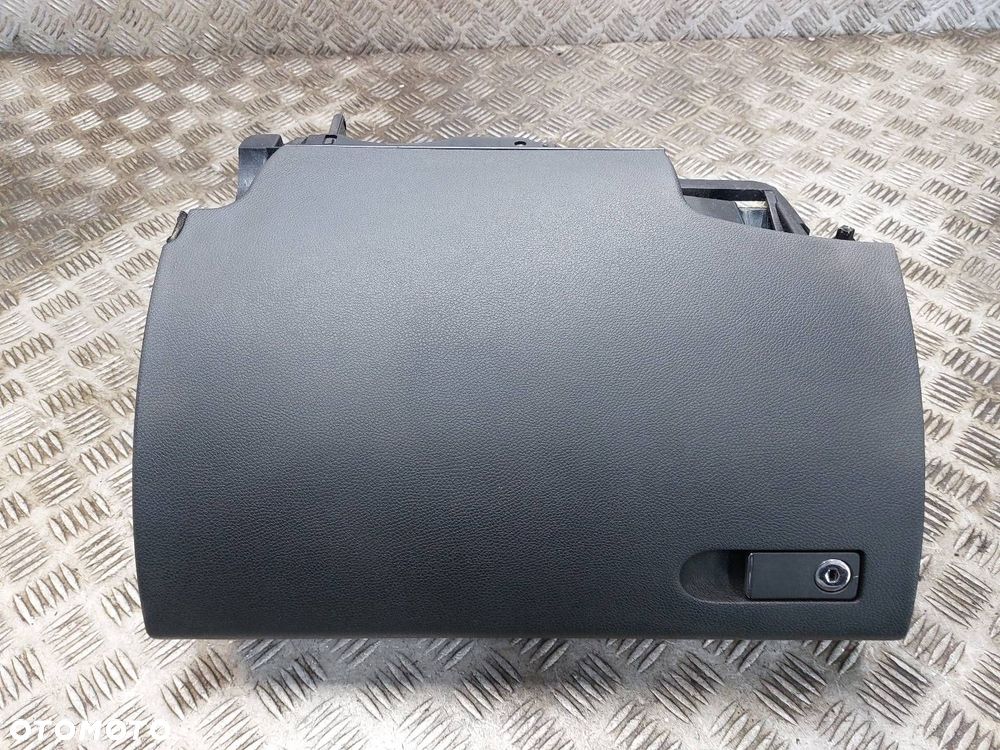 SCHOWEK PASAŻERA MERCEDES-BENZ W204 2046802691 ID: 237404 - 1
