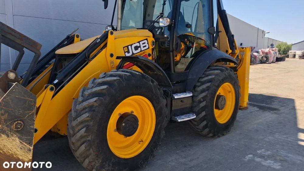 JCB Koparko ładowarka 4CX AEC - 12