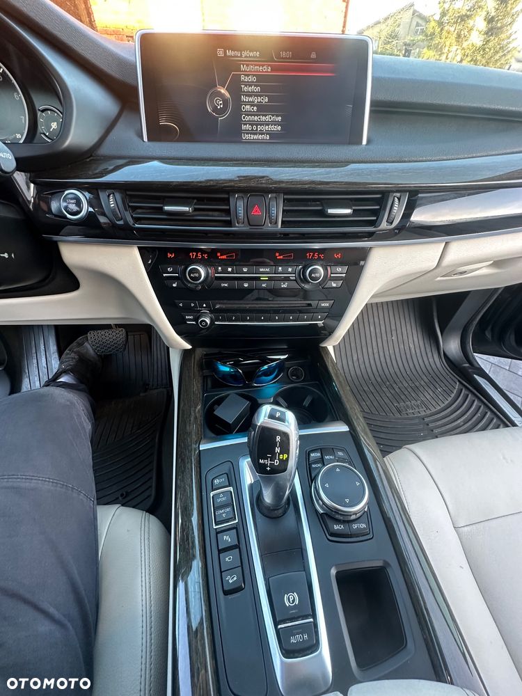 BMW X5 3.5i xDrive - 11