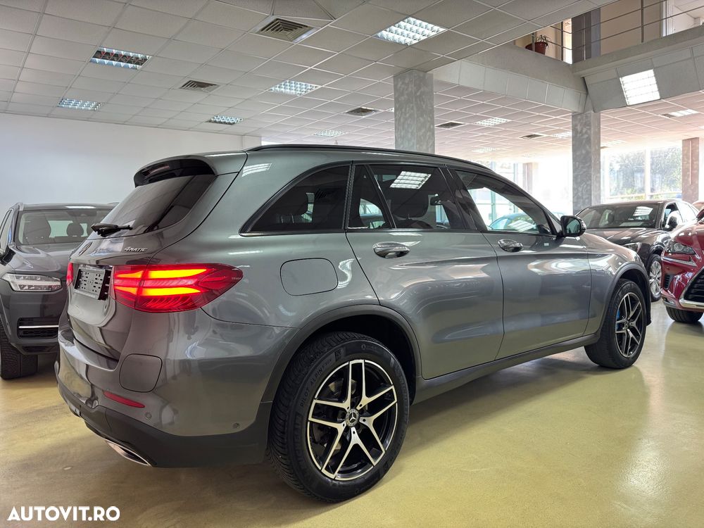 Mercedes-Benz GLC 350 e 4Matic 7G-TRONIC AMG Line - 10