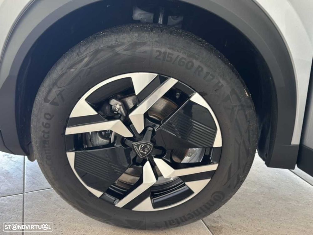 Peugeot 2008 1.2 Hybrid Allure e-DCS6 - 11