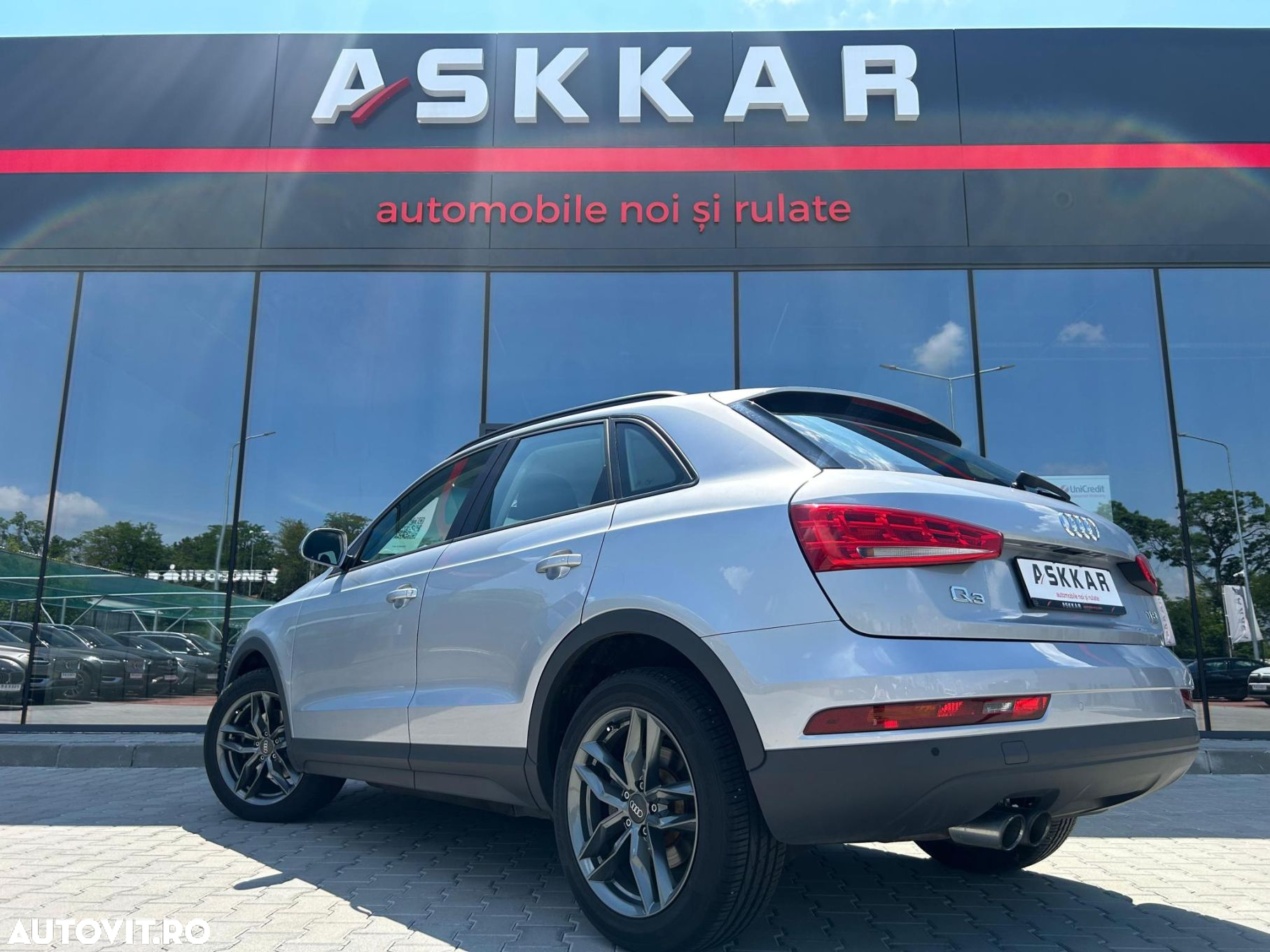 Audi Q3 1.4 TFSI Stronic Design - 8