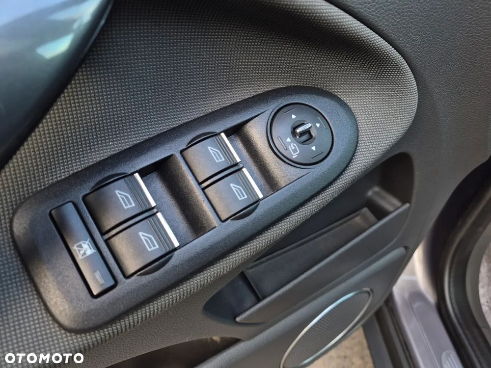 Ford Kuga 2.0 TDCi 4x4 Titanium - 19