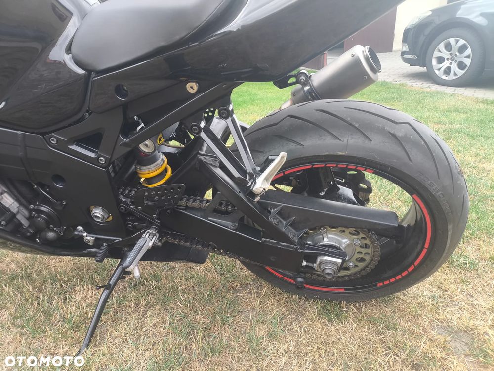 Suzuki GSX-R - 23