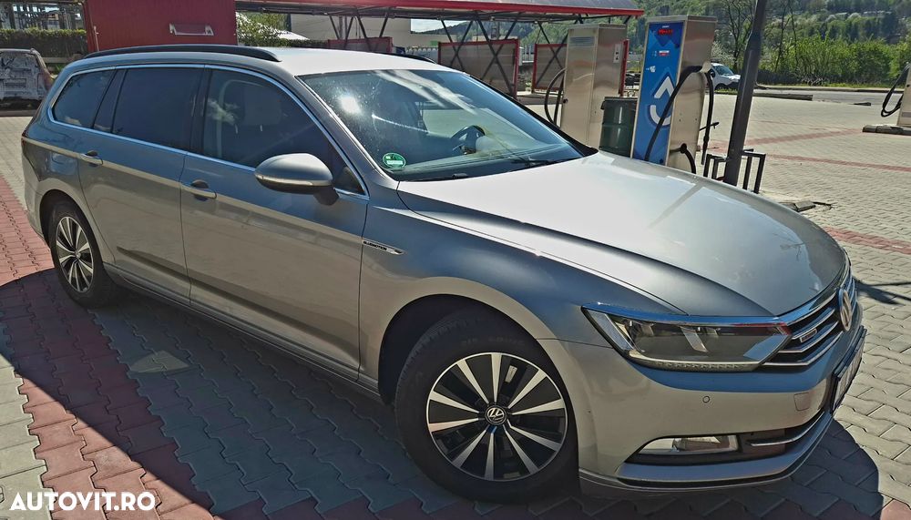 Volkswagen Passat 2.0 TDI DSG (BlueMotion Technology) Comfortline - 2