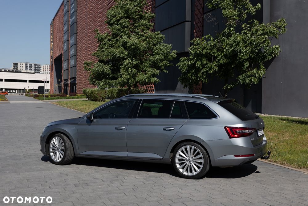 Skoda Superb 2.0 TDI L&K DSG - 2