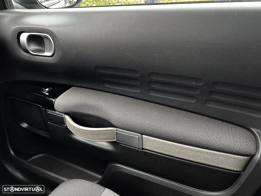 Citroën C4 Cactus 1.6 e-HDi Shine ETG6 - 19