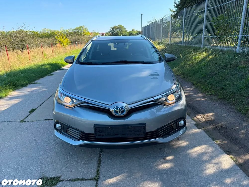 Toyota Auris 1.8 HSD Luna - 12
