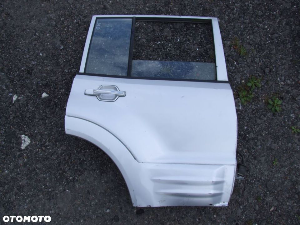 Drzwi prawy tył - Mitsubishi Pajero DiD 05-06 - 1