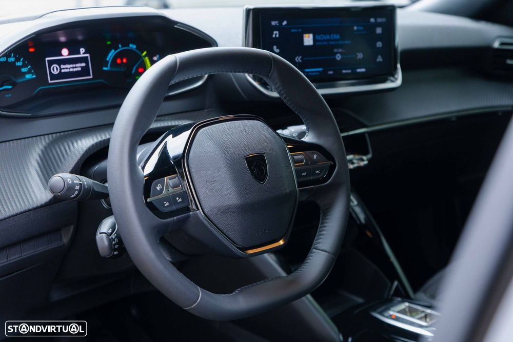 Peugeot e-2008 54 kWh Active - 12