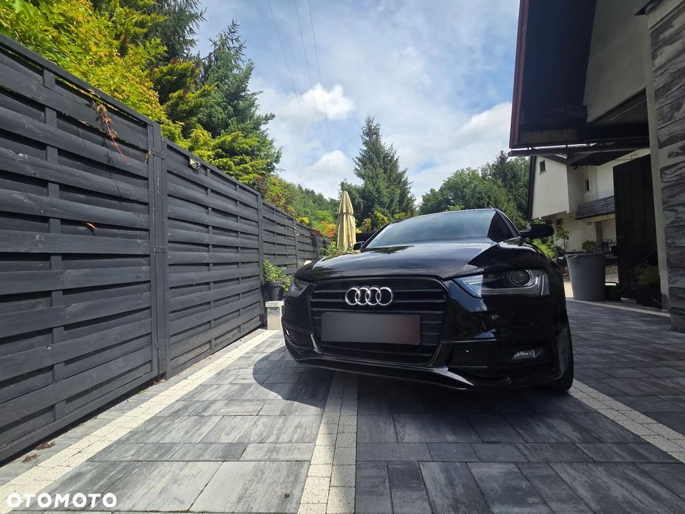 Audi A4 Avant 2.0 TDI DPF clean diesel S line Sportpaket - 1