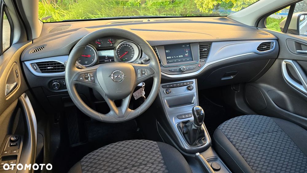 Opel Astra - 10