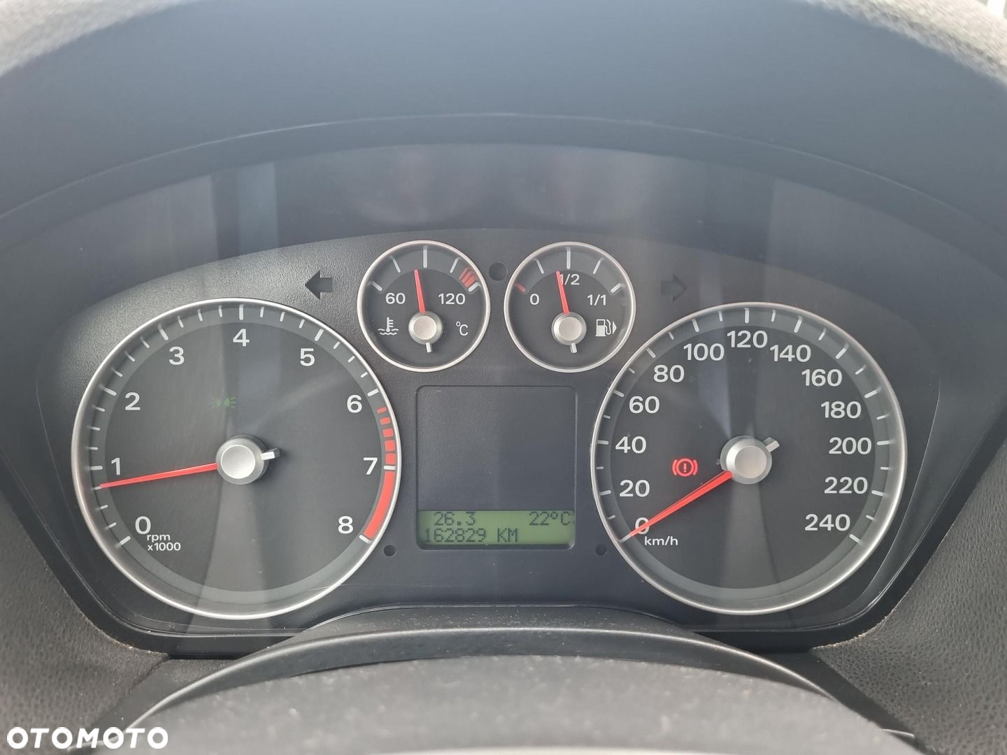 Ford C-MAX 1.8 Ambiente - 17