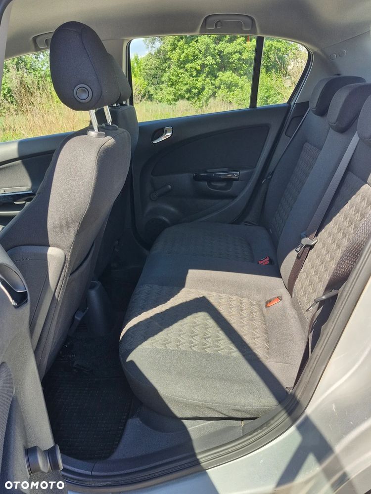 Opel Corsa 1.4 16V Active - 15
