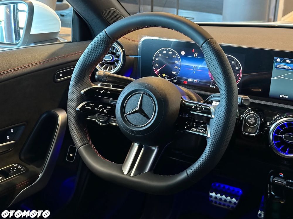 Mercedes-Benz CLA 200 AMG Line 7G-DCT - 12