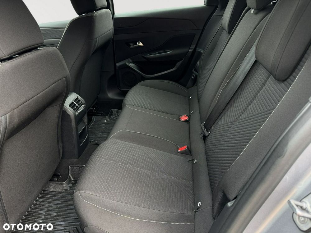Peugeot 308 1.2 PureTech Active Pack S&S EAT8 - 24