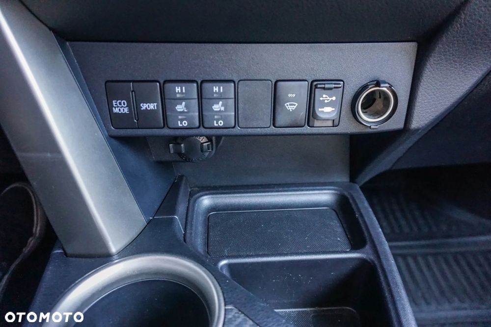 Toyota RAV4 - 19