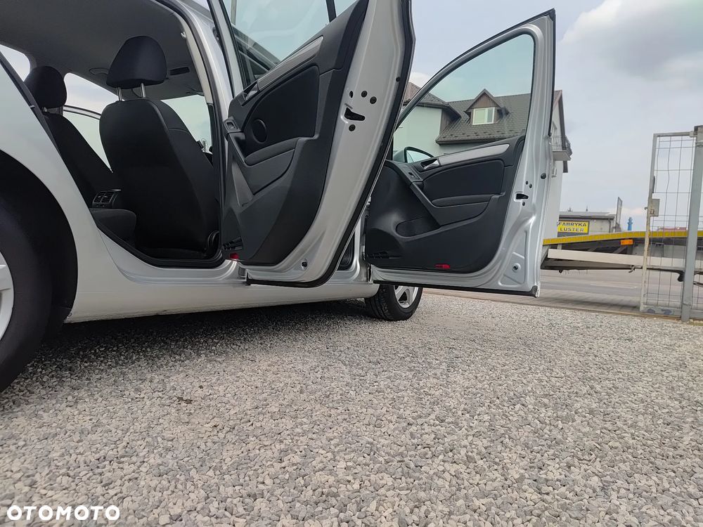 Volkswagen Golf 2.0 TDI DPF Comfortline - 12