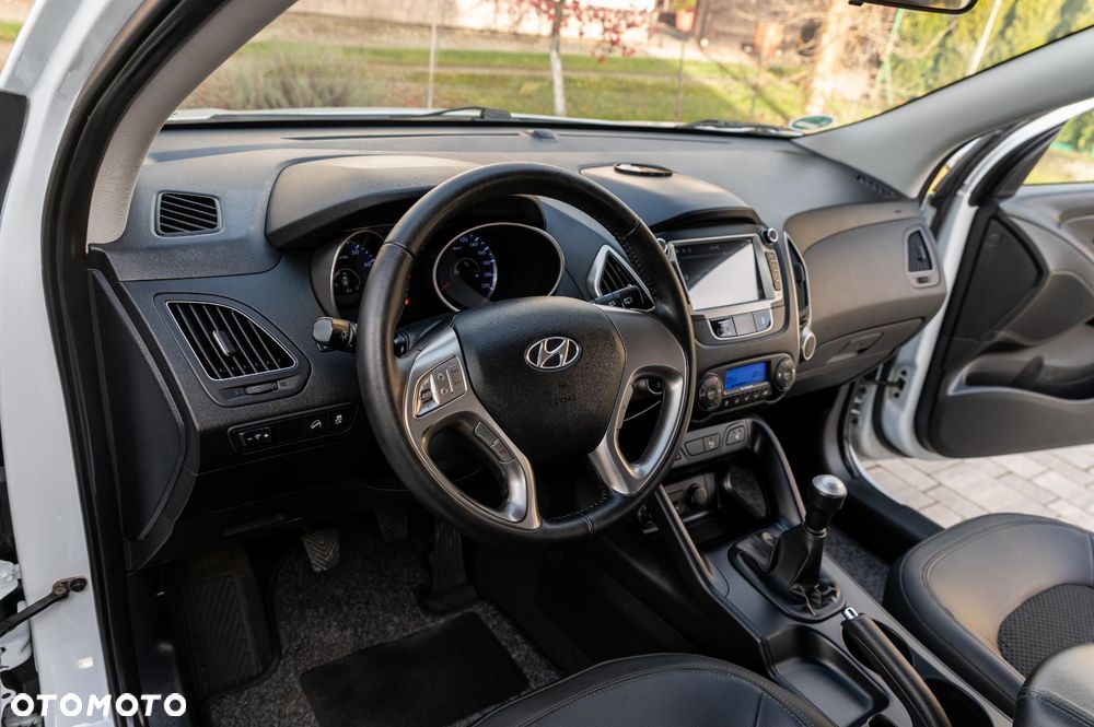 Hyundai ix35 2.0 Premium 2WD - 18