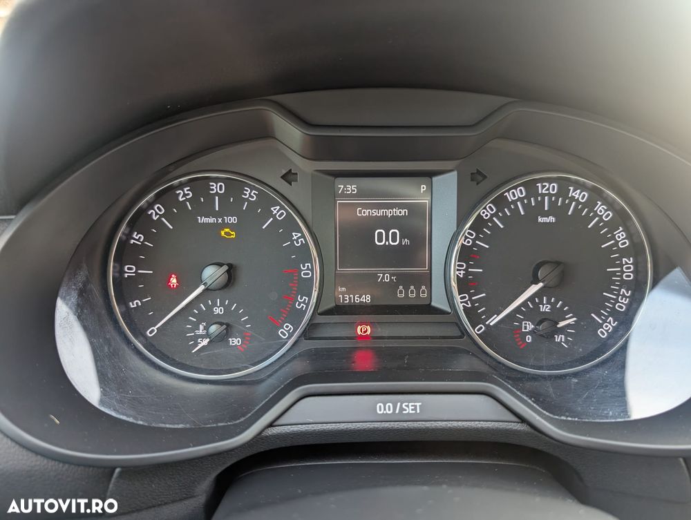 Skoda Octavia 1.6 TDI ELEGANCE DSG - 9