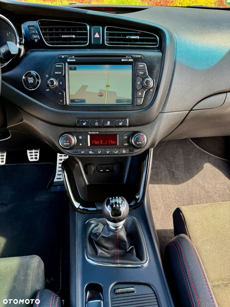 Kia Ceed 1.6 T-GDI GT - 37