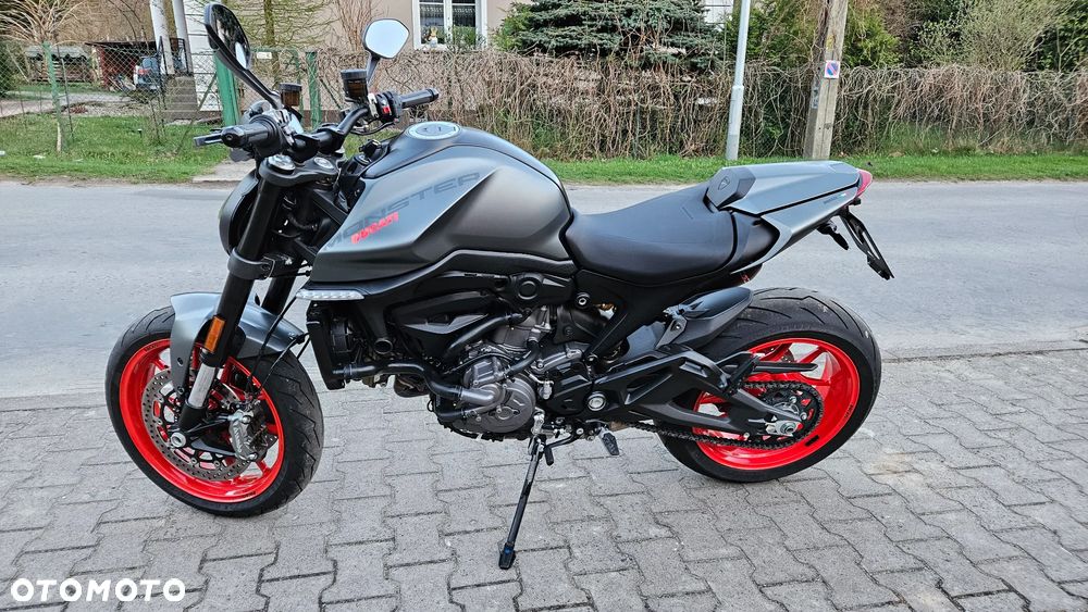 Ducati Monster - 15
