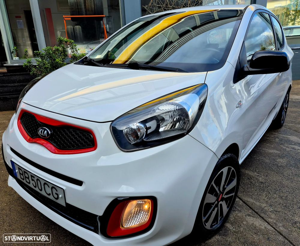 Kia Picanto 1.0 Fifa World Cup Edition - 22