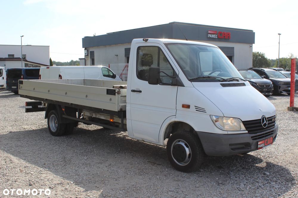 Mercedes-Benz Sprinter - 10