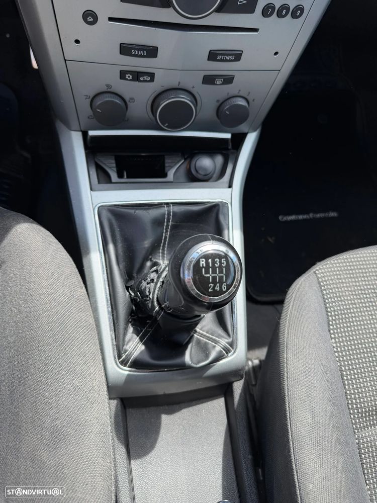 Opel Astra GTC 1.9 CDTI - 7