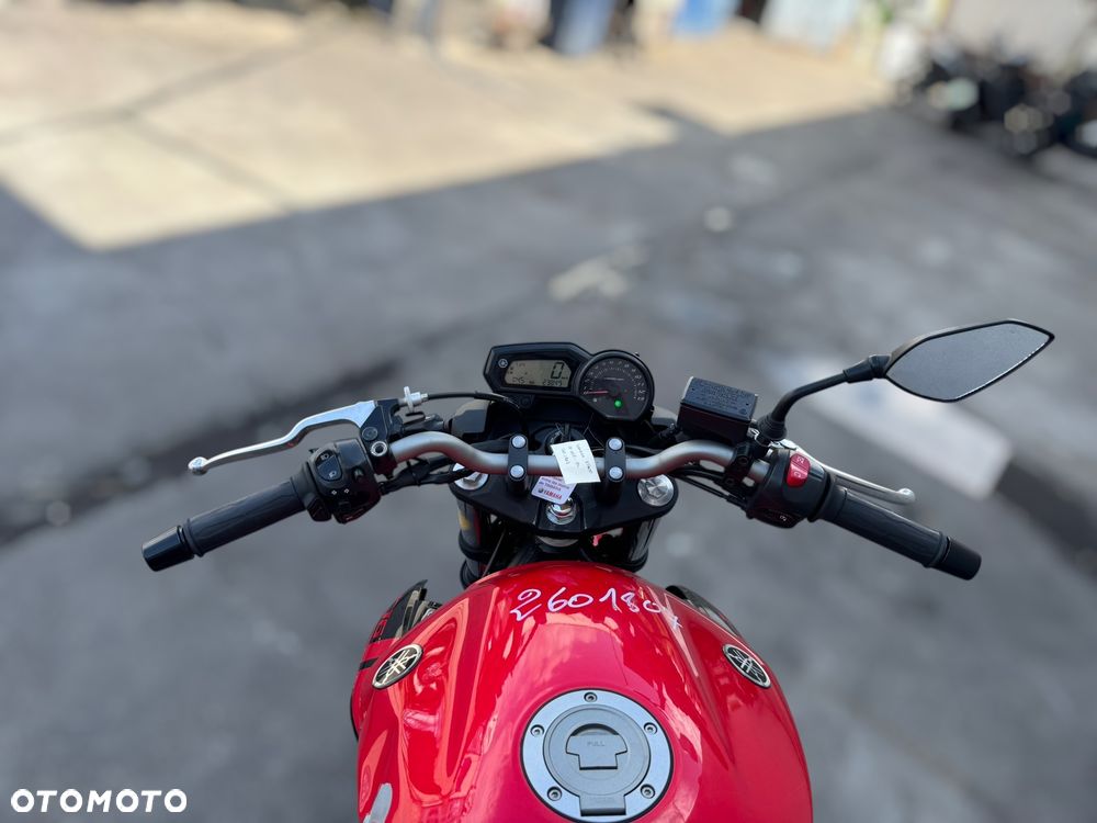 Yamaha XJ - 24