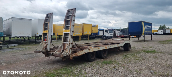 Schwarzmuller 23.500zł netto PRZYCZEPA NISKOPODWOZIOWA 8.65M, 3 OSIOWA RESOR NAJAZDY MOŻLIWOŚĆ TRANSPORTU
