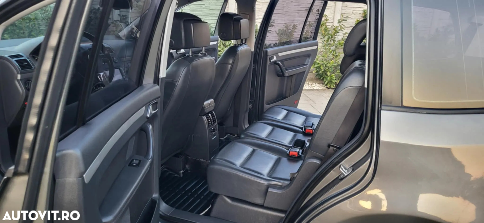 Volkswagen Touran - 15