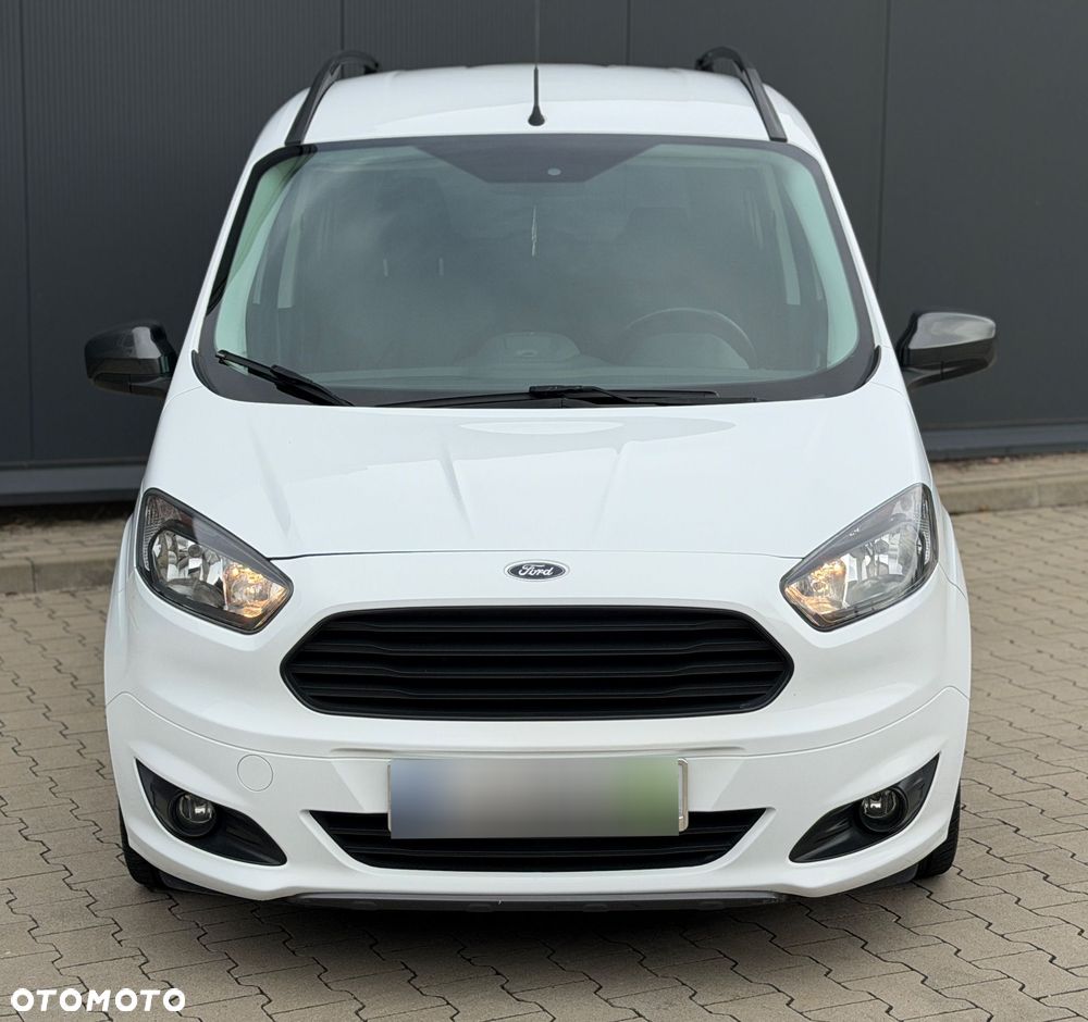Ford Tourneo Courier 1.0 EcoBoost Titanium - 2
