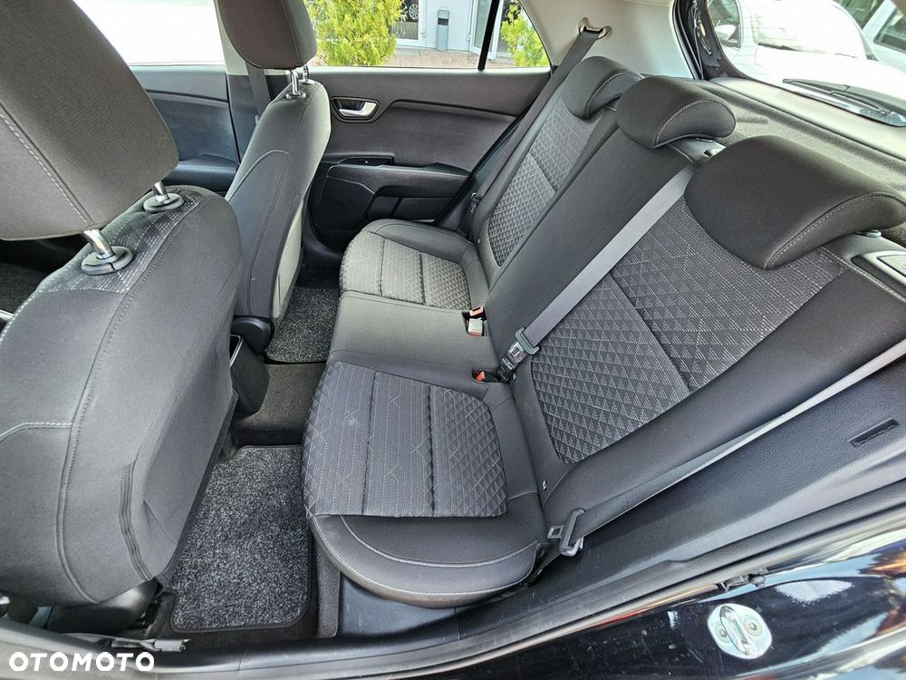 Kia Rio 1.0 T-GDI 100 Dream-Team Edition - 29