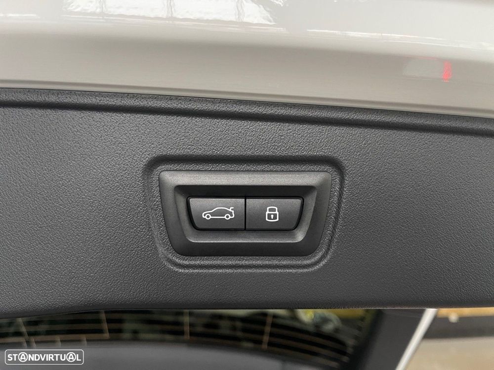 BMW i5 eDrive40 Pack Desportivo M - 13