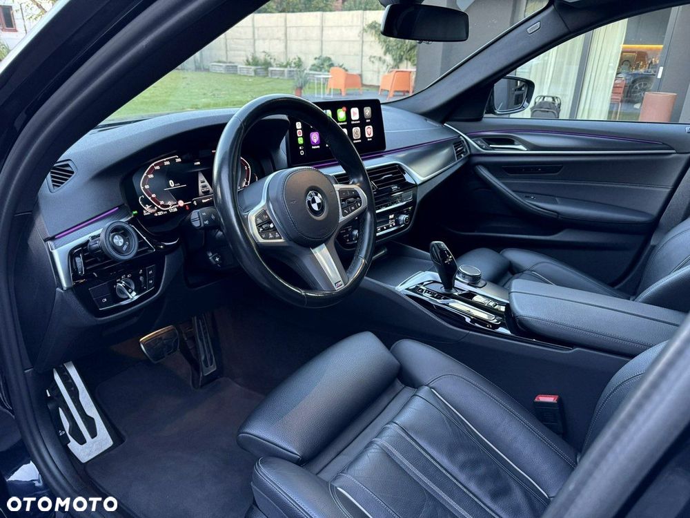 BMW Seria 5 530d xDrive M Sport Edition - 12