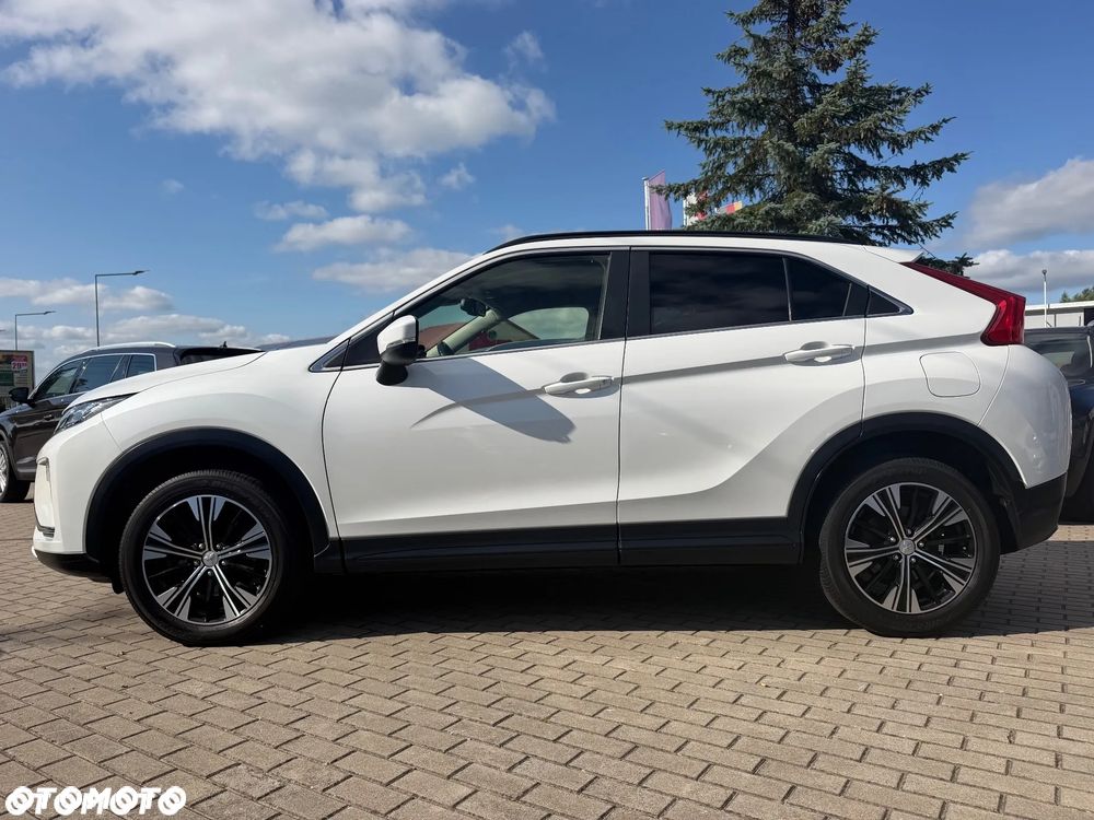 Mitsubishi Eclipse Cross 1.5 T-MIVEC CVT 2WD Connect - 3