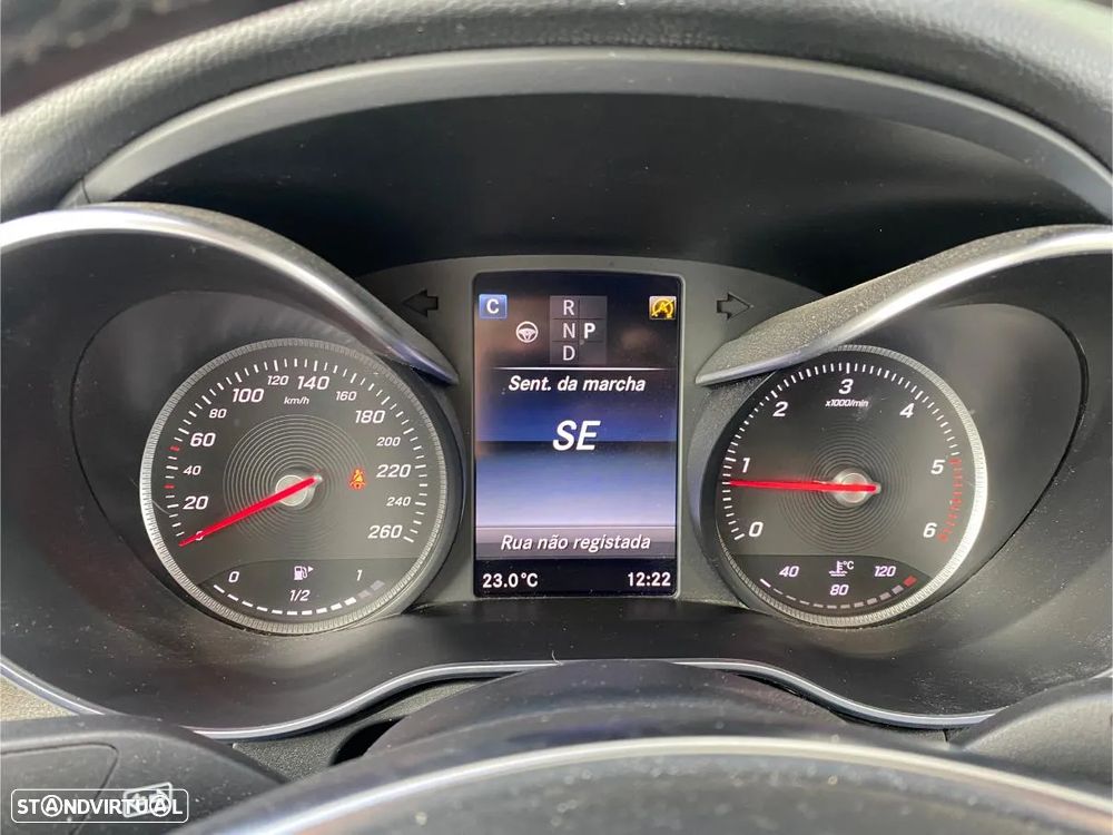 Mercedes-Benz GLC 250 d Coupe 4Matic 9G-TRONIC AMG Line - 53
