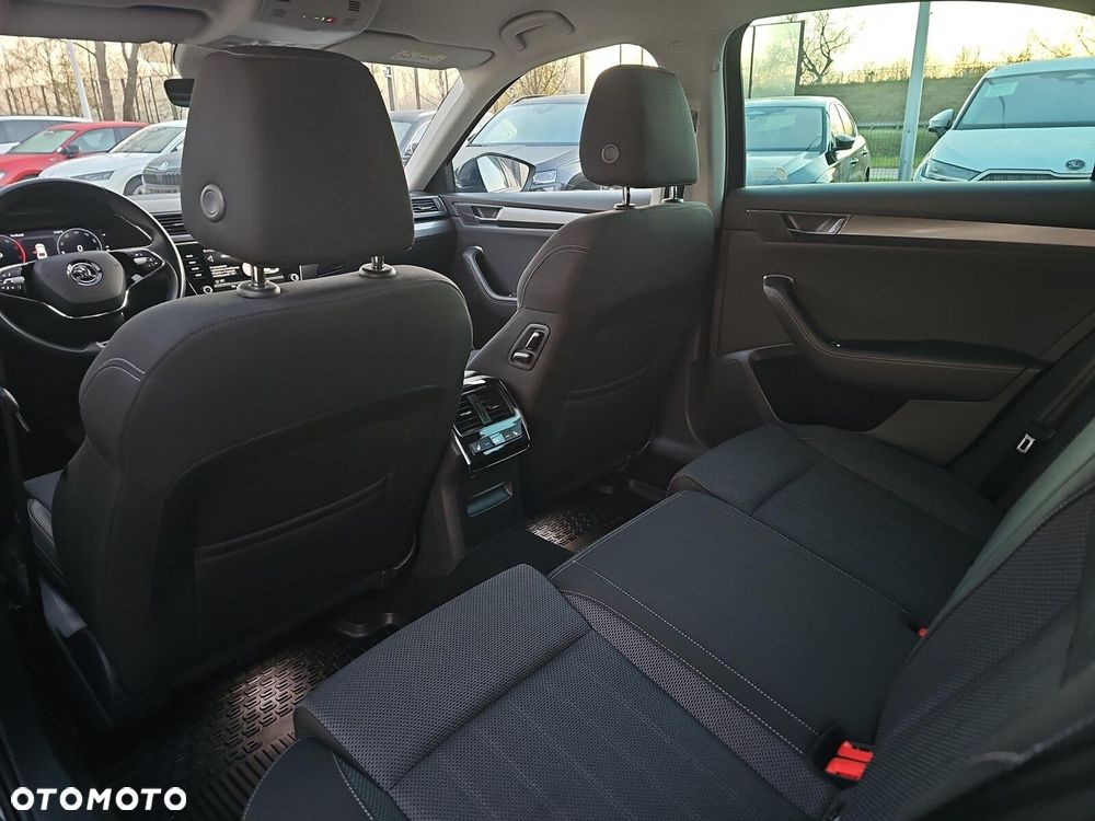 Skoda Superb 2.0 TDI SCR Style DSG - 16