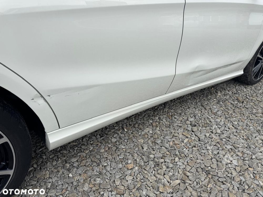 Mercedes-Benz CLA 180 AMG Line - 8