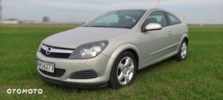 Opel Astra III GTC 1.4 Essentia